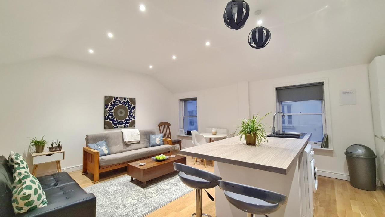 Modern & Central, Perfect Beach Getaway- 2Min Walk Brighton Exterior photo