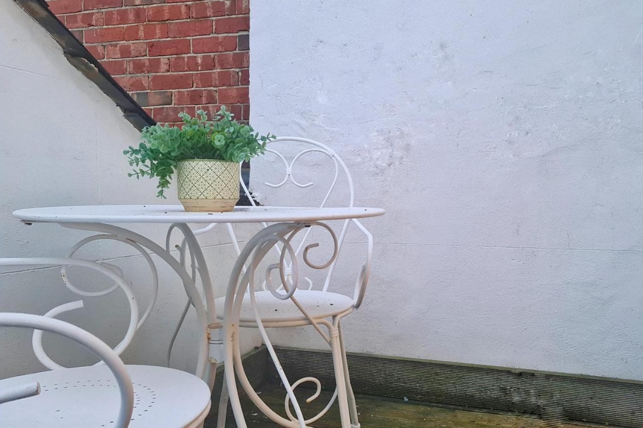 Modern & Central, Perfect Beach Getaway- 2Min Walk Brighton Exterior photo